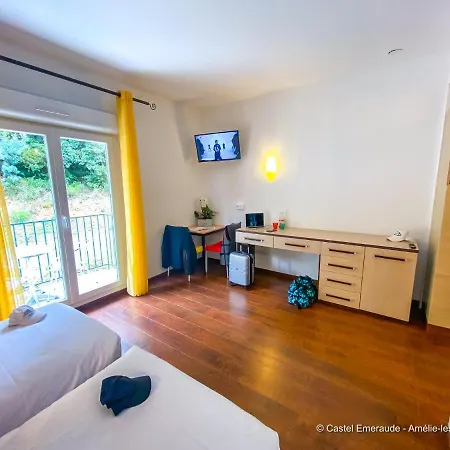 Apart Otel Appart'Hotel-Restaurant Castel Emeraude 3*