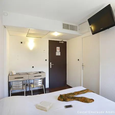 Apart Otel Appart'Hotel-Restaurant Castel Emeraude 3*
