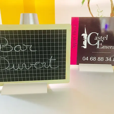 Apart Otel Appart'Hotel-Restaurant Castel Emeraude 3*