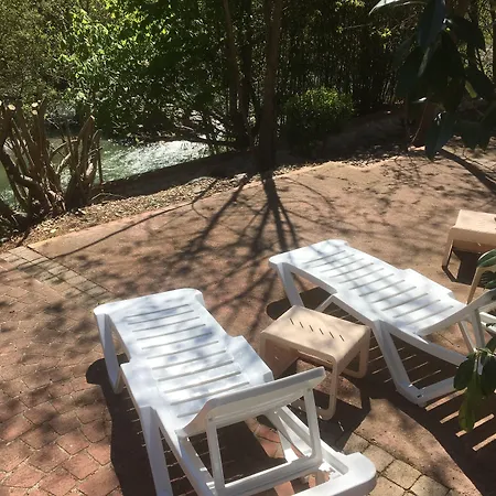 Apart Otel Appart'hotel-restaurant Castel Emeraude