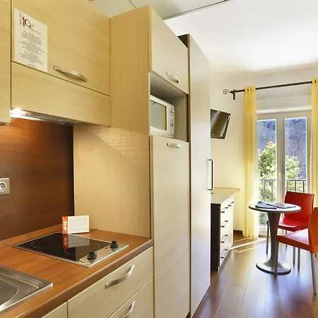 Aparthotel Appart'hotel-restaurant Castel Emeraude 3*