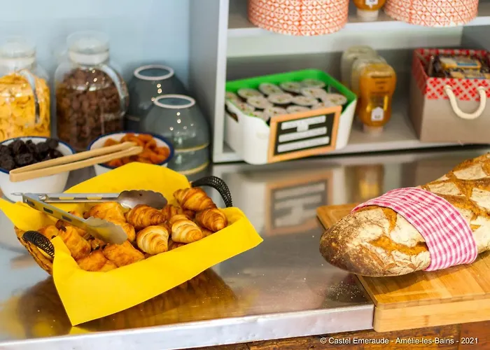 מלון דירות Castel Emeraude, Charme Et Caractere אמלי-לה-באינס-פללדה