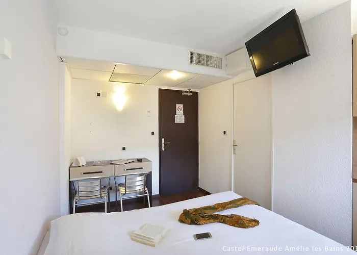 Aparthotel Castel Emeraude, Charme Et Caractere 3*