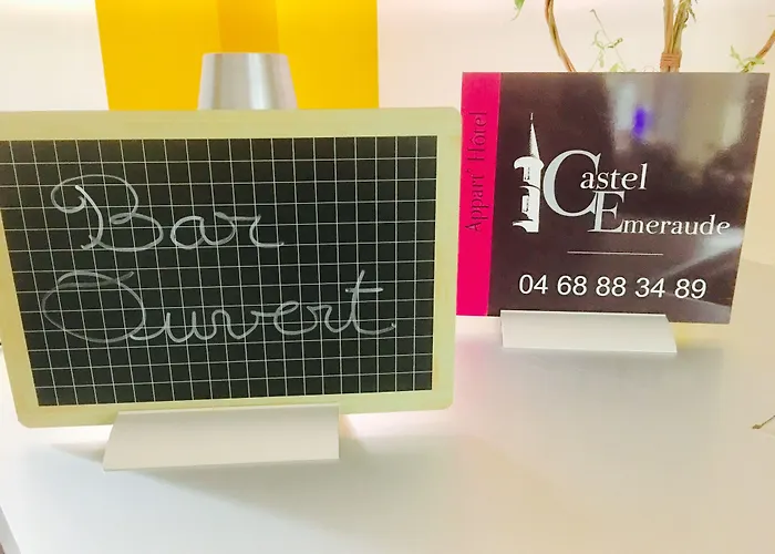 Aparthotel Castel Emeraude, Charme Et Caractere 3*